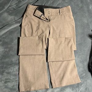 Maurice’s size 5/6 brown dress pants.